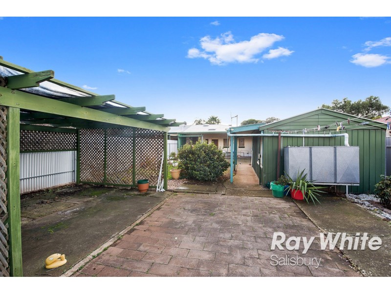 26 Durdin Road, Elizabeth Vale SA 5112