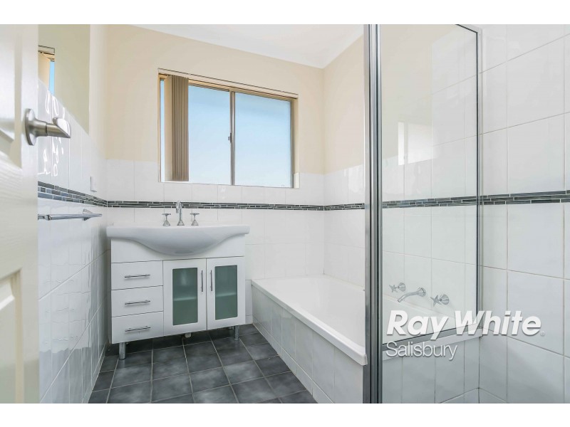 13 Sea View Road, Para Hills SA 5096