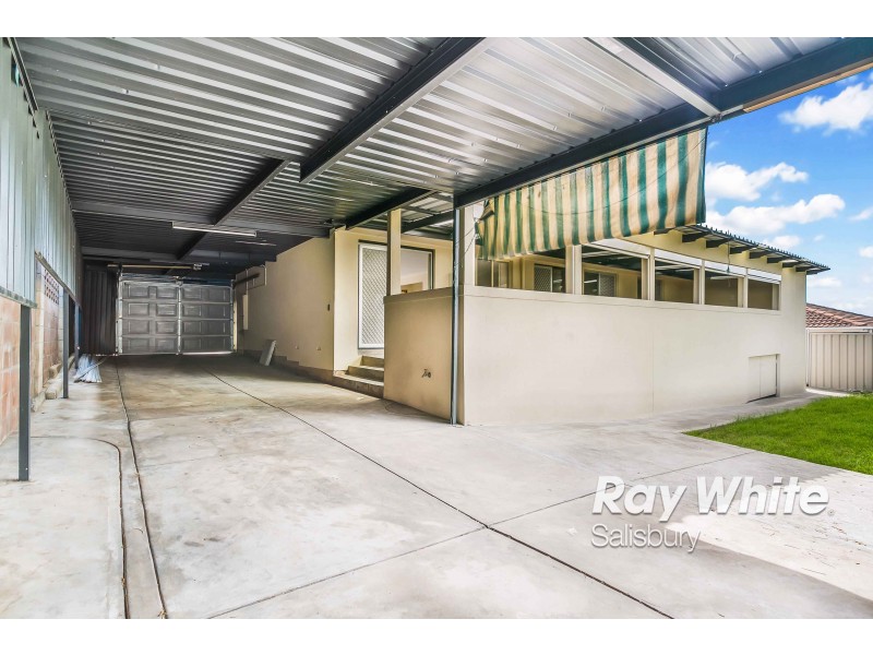 13 Sea View Road, Para Hills SA 5096