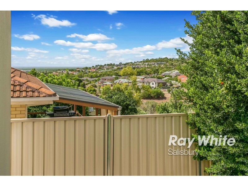 13 Sea View Road, Para Hills SA 5096