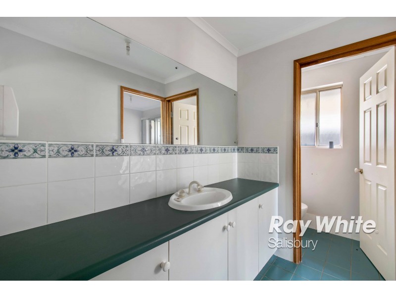 12 Hedgerow Ct, Greenwith SA 5125