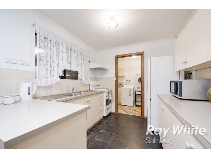 24 Raner Avenue, Parafield Gardens SA 5107