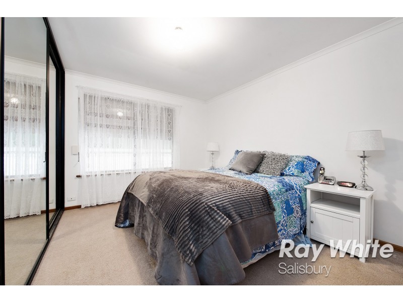 24 Raner Avenue, Parafield Gardens SA 5107