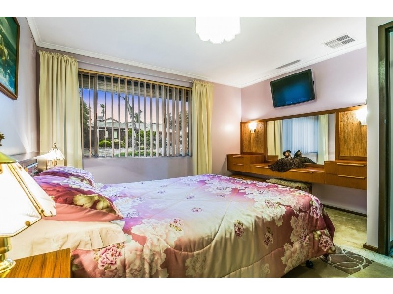 33 Balmoral Road, Salisbury East SA 5109