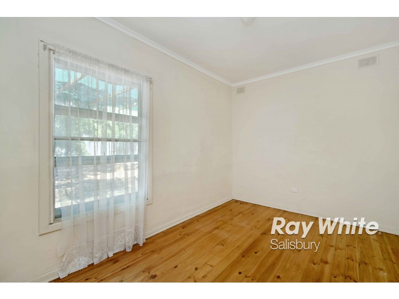 8 Seatown Road, Elizabeth Park SA 5113