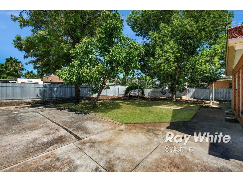 8 Seatown Road, Elizabeth Park SA 5113