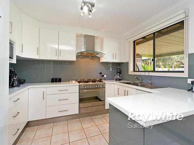 12 Townsend Avenue, Parafield Gardens SA 5107