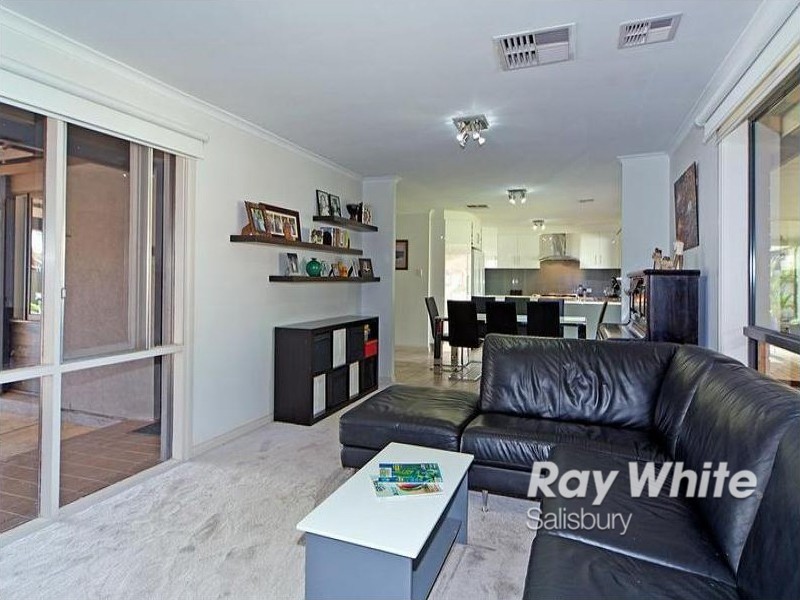 12 Townsend Avenue, Parafield Gardens SA 5107
