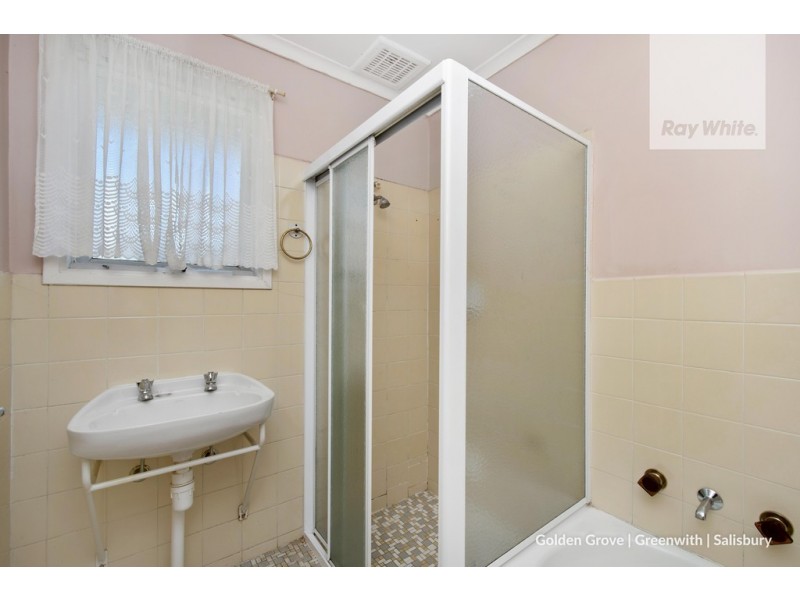 1 Crittenden Road, Smithfield Plains SA 5114