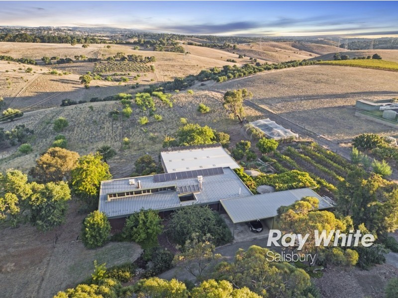 942 Black Top Road, One Tree Hill SA 5114