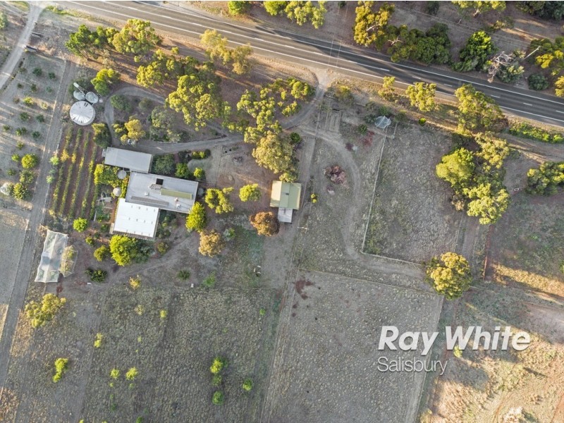 942 Black Top Road, One Tree Hill SA 5114