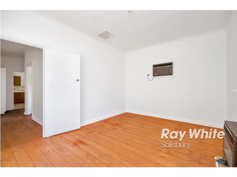 24 Hewitt Road, Elizabeth South SA 5112