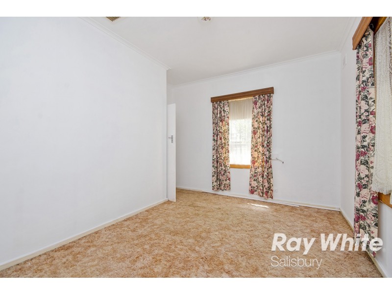 24 Hewitt Road, Elizabeth South SA 5112