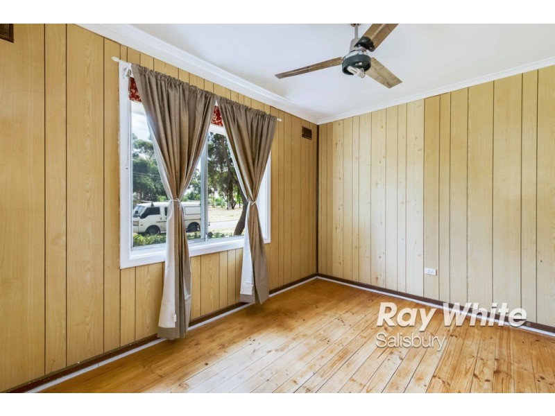 60 Marcian Avenue, Elizabeth Downs SA 5113