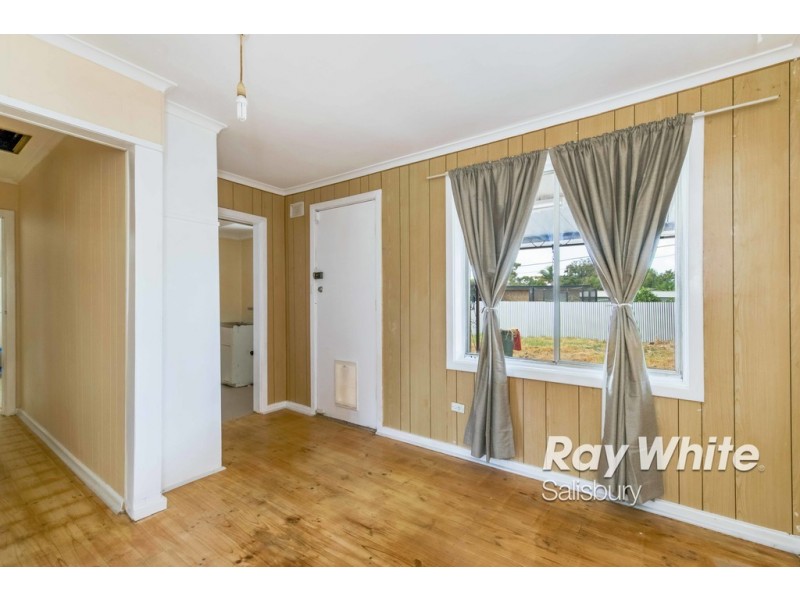 60 Marcian Avenue, Elizabeth Downs SA 5113