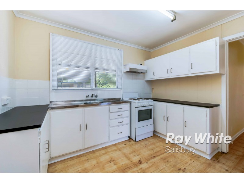 60 Marcian Avenue, Elizabeth Downs SA 5113