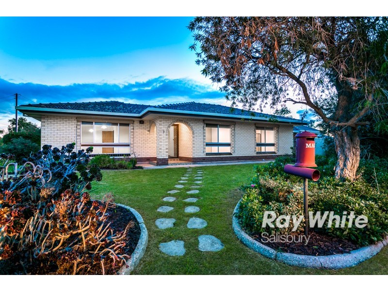 9 Douglas Road, Salisbury East SA 5109