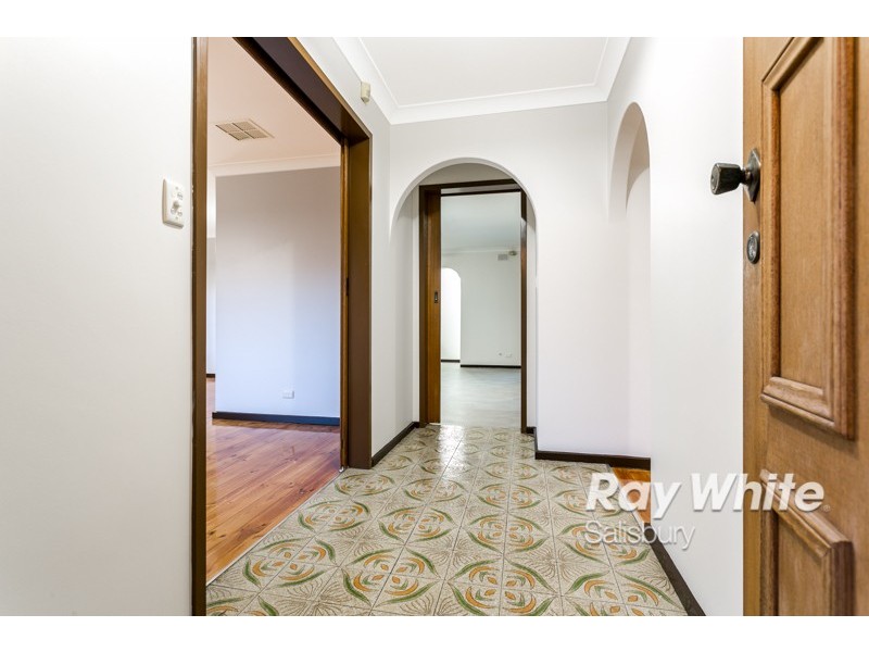 9 Douglas Road, Salisbury East SA 5109