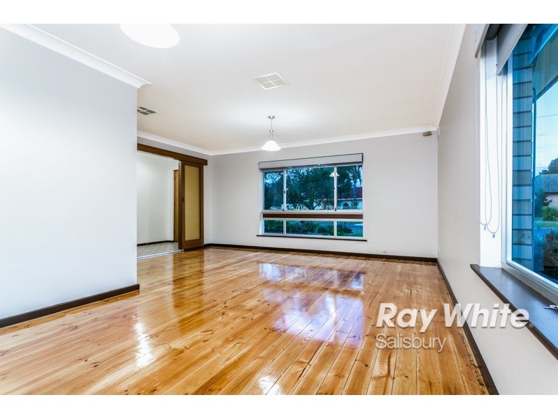 9 Douglas Road, Salisbury East SA 5109