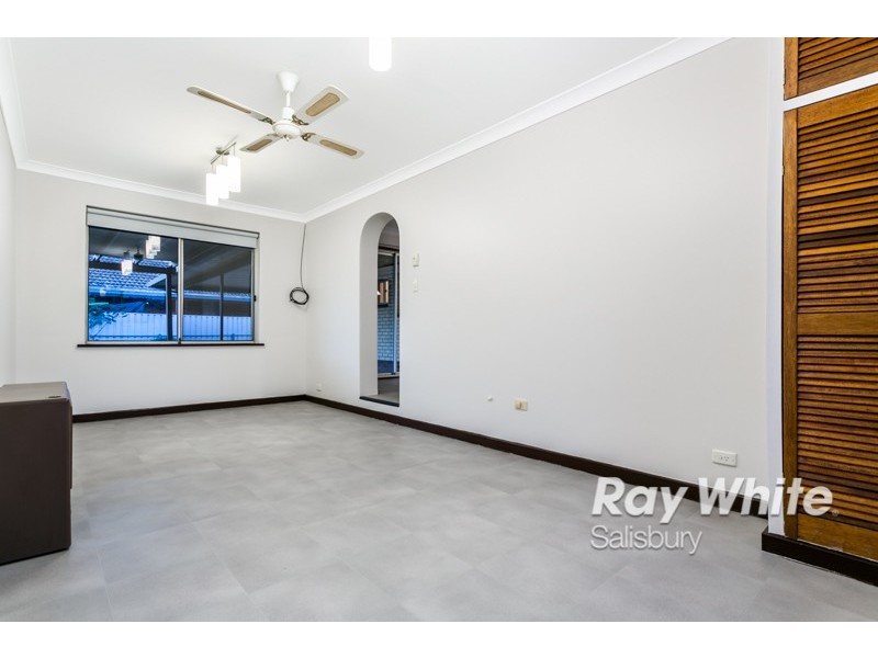 9 Douglas Road, Salisbury East SA 5109