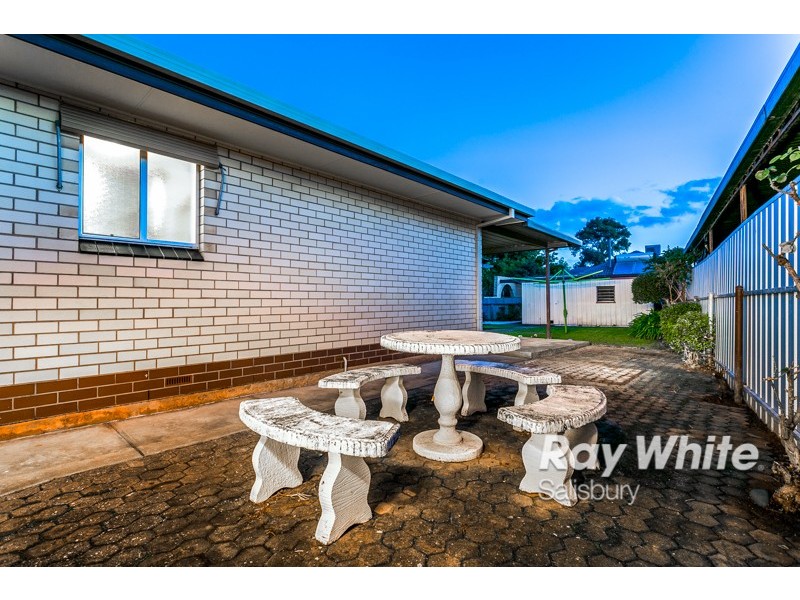 9 Douglas Road, Salisbury East SA 5109