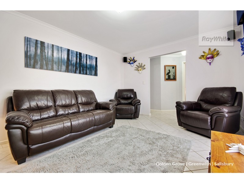 15 Lakeside Drive, Paralowie SA 5108