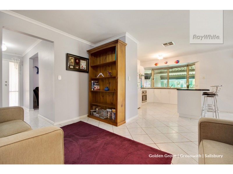 15 Lakeside Drive, Paralowie SA 5108