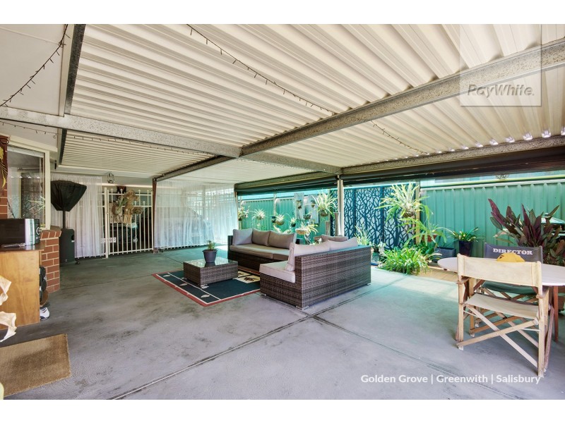 15 Lakeside Drive, Paralowie SA 5108