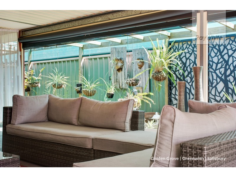 15 Lakeside Drive, Paralowie SA 5108