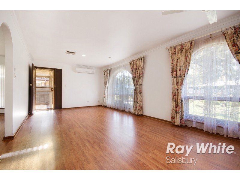 8 Blundell Close, Salisbury Downs SA 5108