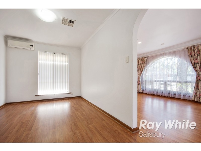 8 Blundell Close, Salisbury Downs SA 5108