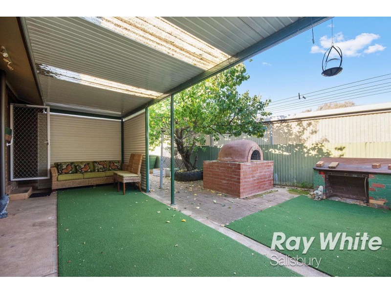 8 Blundell Close, Salisbury Downs SA 5108