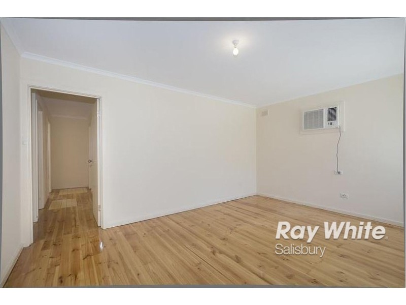 40 Marcian Avenue, Elizabeth Downs SA 5113