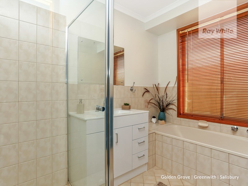 25 Ingham Way, Salisbury Heights SA 5109