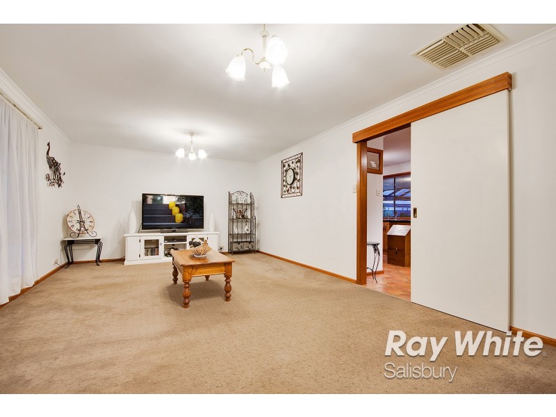 27 Olive Grove, Munno Para West SA 5115