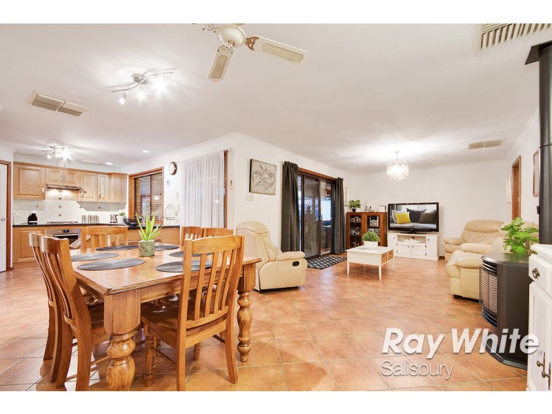 27 Olive Grove, Munno Para West SA 5115