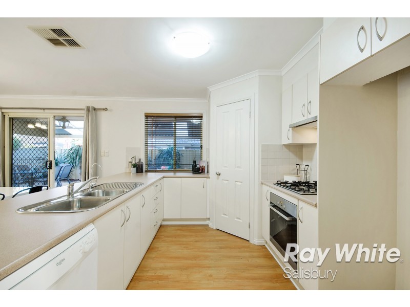 11 Dineen Road, Parafield Gardens SA 5107