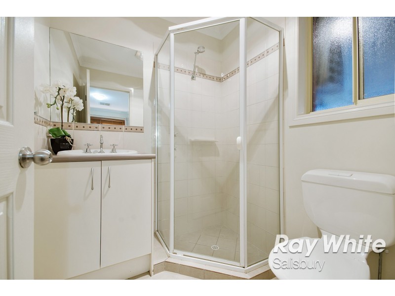 11 Dineen Road, Parafield Gardens SA 5107