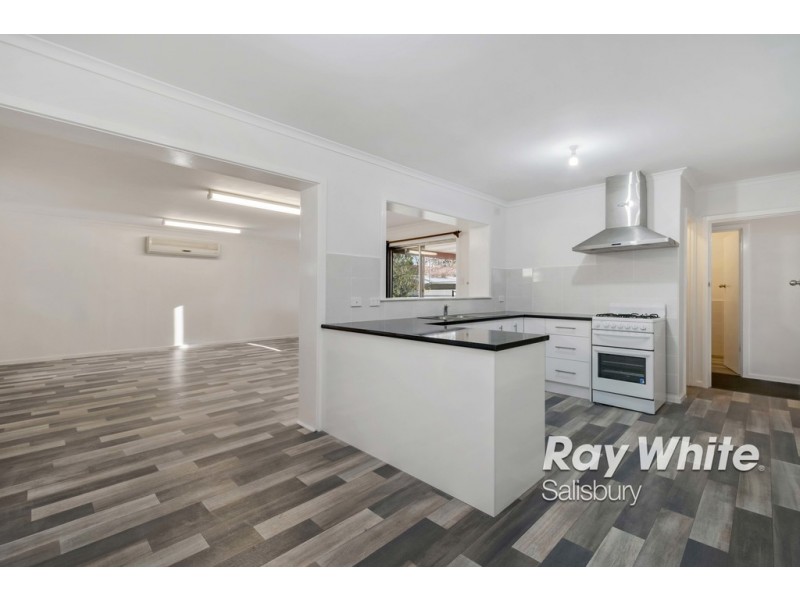 5 Sharon Avenue, Parafield Gardens SA 5107