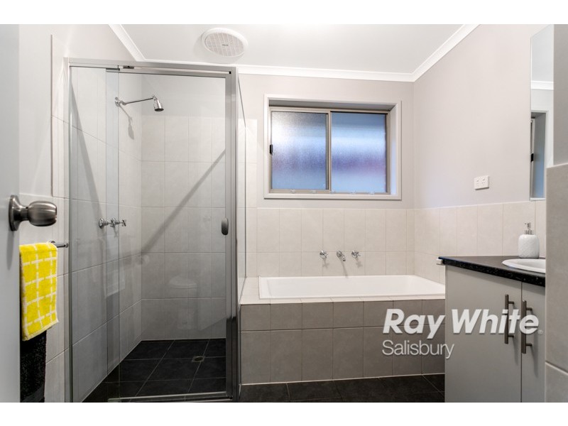 13B Wolsten Road, Para Hills SA 5096