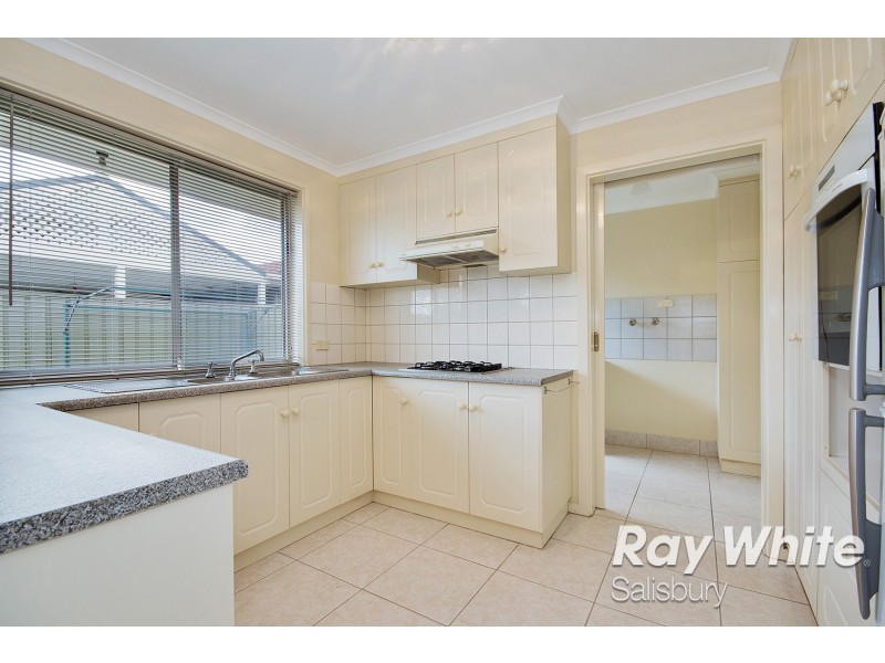 2/11 Rachael Road, Salisbury Downs SA 5108
