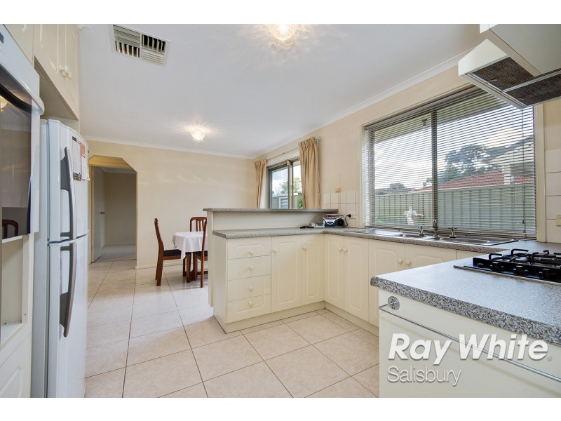 2/11 Rachael Road, Salisbury Downs SA 5108