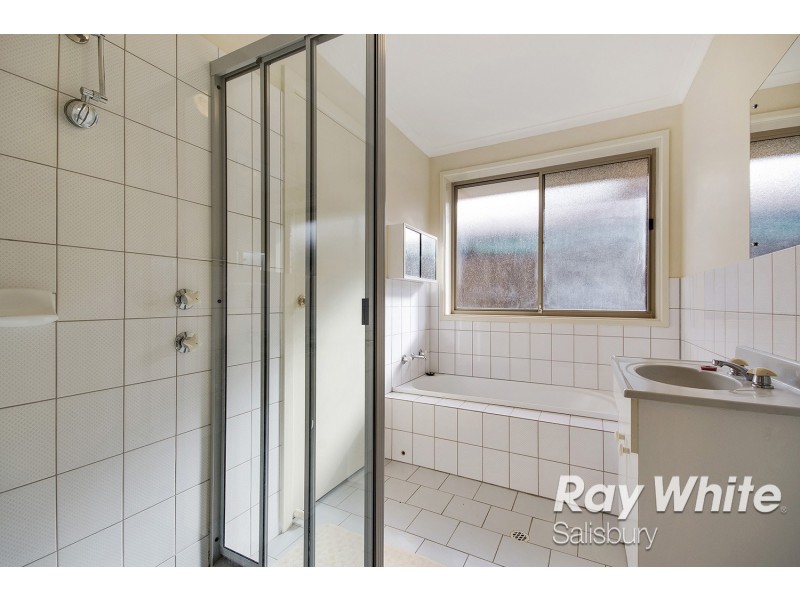 2/11 Rachael Road, Salisbury Downs SA 5108