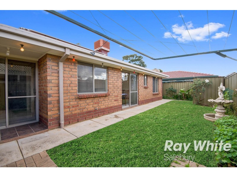 2/11 Rachael Road, Salisbury Downs SA 5108