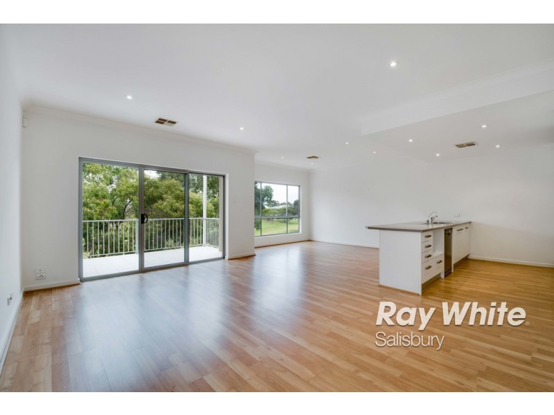 2/32 The Walk, Mawson Lakes SA 5095