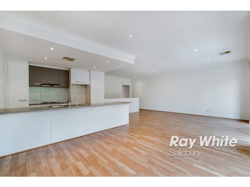 2/32 The Walk, Mawson Lakes SA 5095