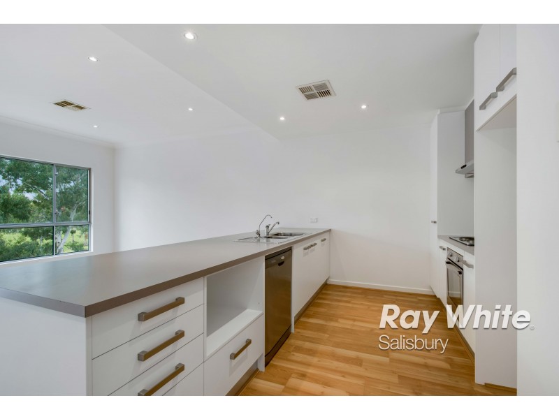 2/32 The Walk, Mawson Lakes SA 5095