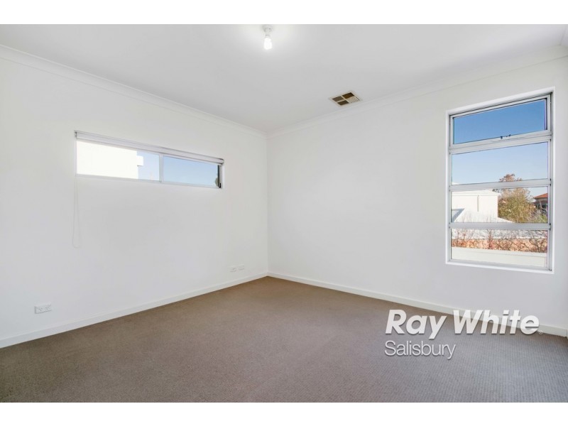 2/32 The Walk, Mawson Lakes SA 5095