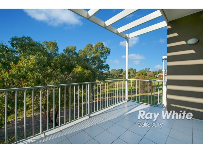 2/32 The Walk, Mawson Lakes SA 5095