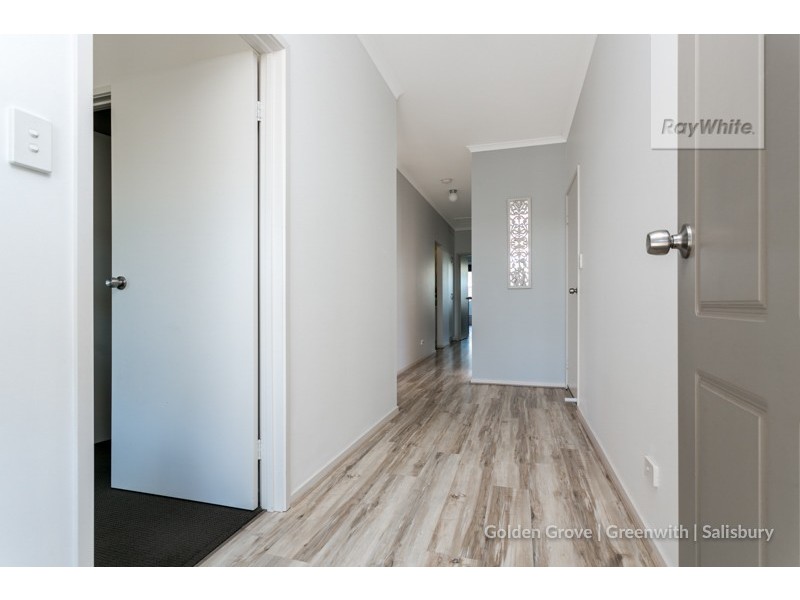 4 Tower Way, Blakeview SA 5114